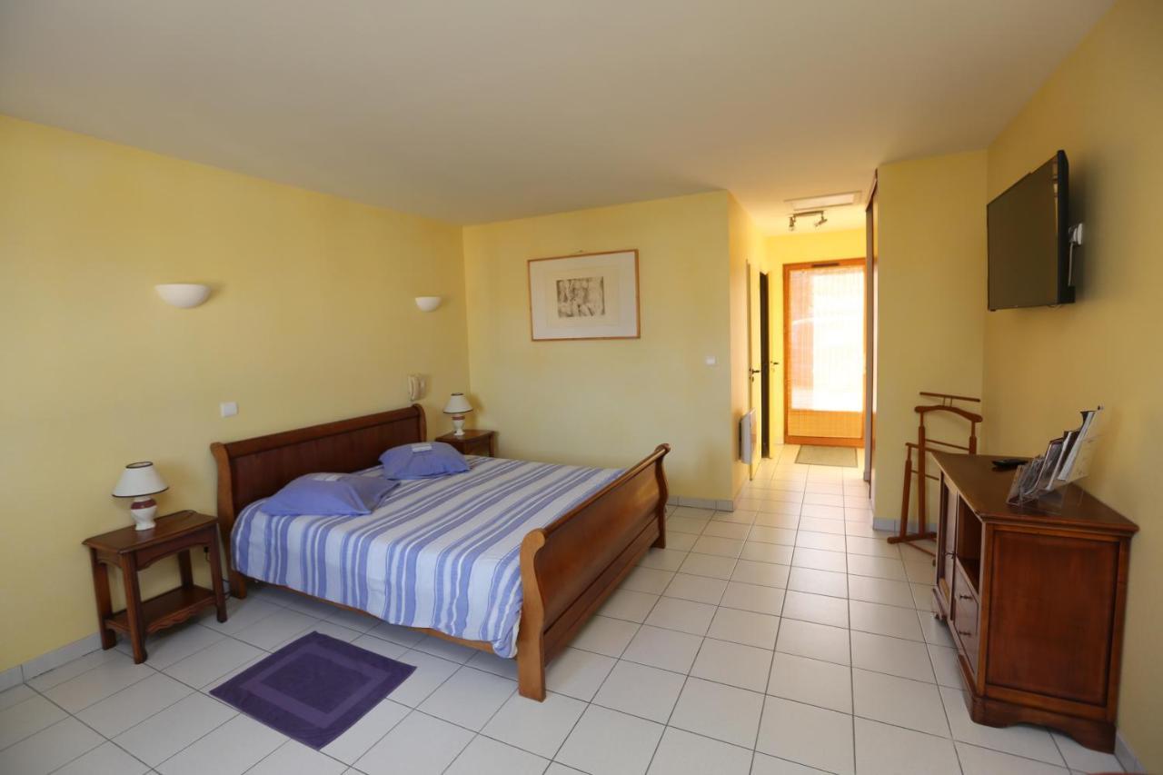 Hotel Le Relais Du Chateau Grignols  المظهر الخارجي الصورة